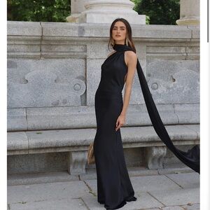 Kaoa - Long black dress with cape - size Medium